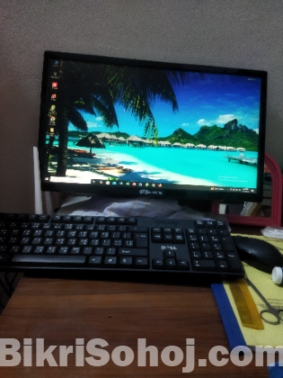 Desktop computer